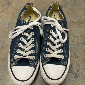 🌻4 for $25🌻  Navy Converse